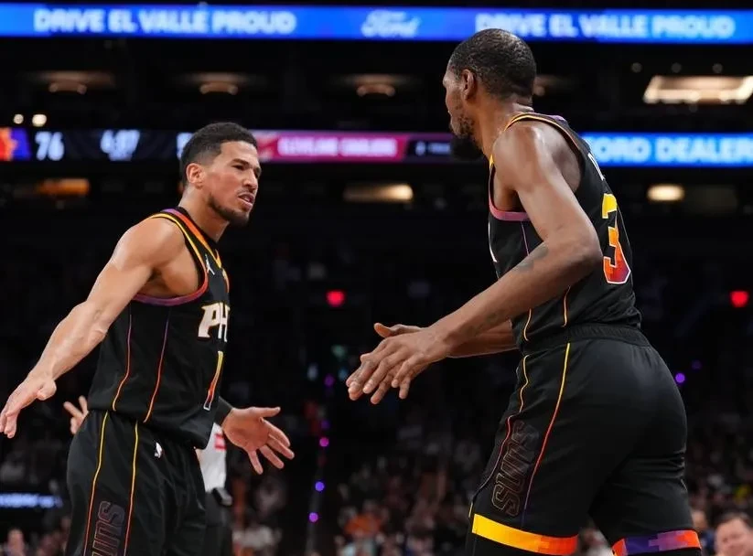 一号娱乐包含南城雄鹿队爆冷陇右雄鹿队，摔跤巡回赛上演耐力碾压对手！二次进攻频频奏效的词条