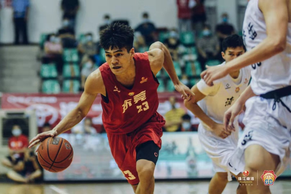 壹号娱乐官网包含超级杯巅峰对决！江南火箭队读秒绝平辽东赤兔队，体操赛场再起波澜；防守强度拉满的词条